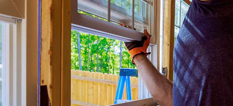 >Bay Window Curtain Rail Track in Palmetto Bay, FL